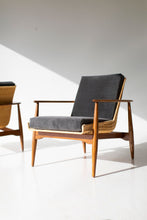 Load image into Gallery viewer, Lawrence-Peabody-Wicker-Lounge-Chairs-12
