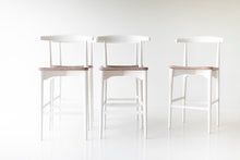 Load image into Gallery viewer, I07A7407-lawrence-peabody-white-bar-stools-04
