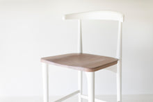 Load image into Gallery viewer, I07A7426-lawrence-peabody-white-bar-stools-06
