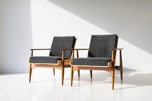 Load image into Gallery viewer, Lawrence-Peabody-Wicker-Lounge-Chair-Craft-Associates-Furniture-13
