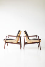 Load image into Gallery viewer, Lawrence-Peabody-Wicker-Lounge-Chairs-03
