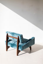 Load image into Gallery viewer, canadian-lounge-chair-06
