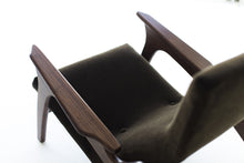 Load image into Gallery viewer, modern-wooden-arm-wing-chair-1521-craft-associates-furniture-05
